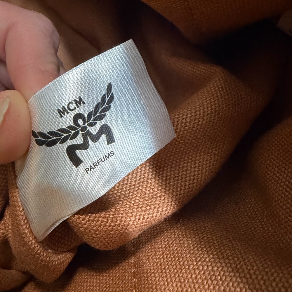 MCM - Picture 11 of 12